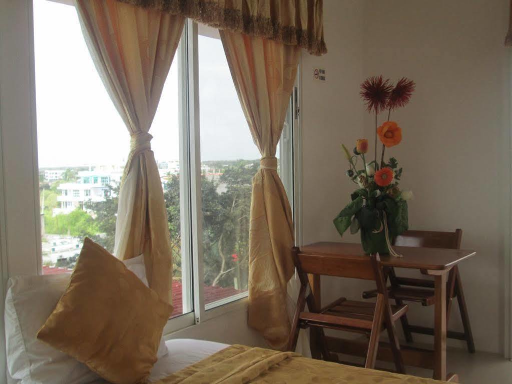 Hotel Dejavu Puerto Ayora  Buitenkant foto