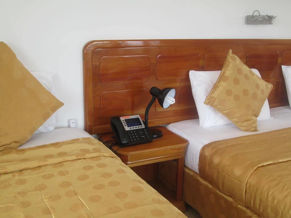 Hotel Dejavu Puerto Ayora  Buitenkant foto